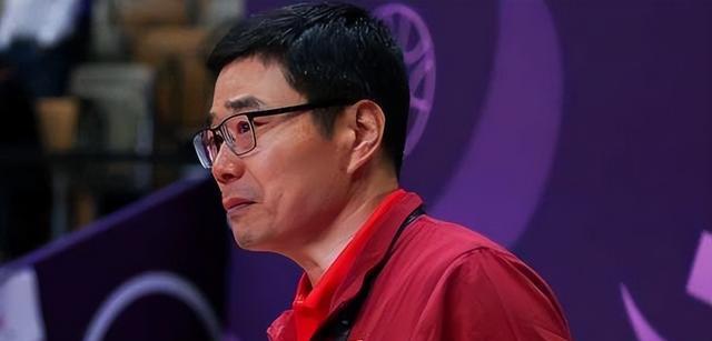 都哭了, 亚洲杯亚军, 残阵拿到了