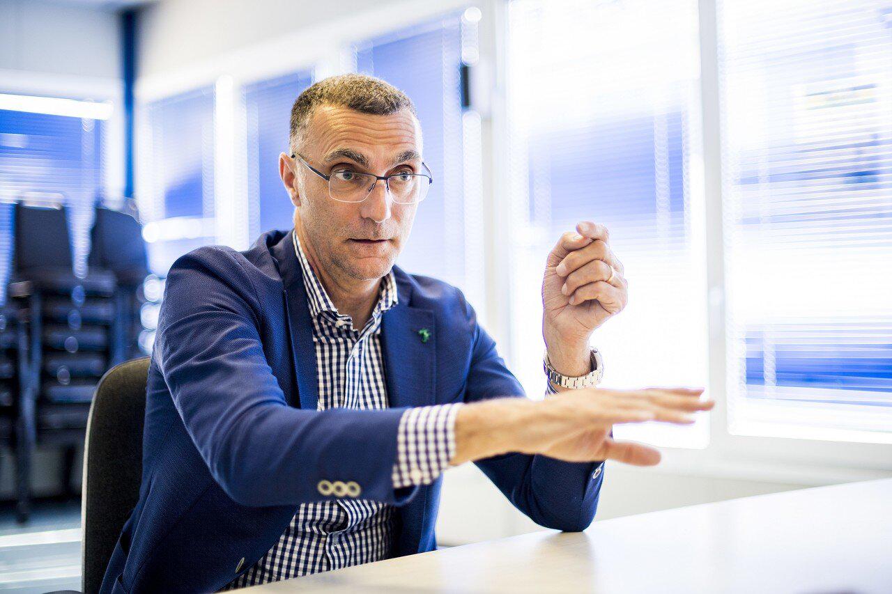 这很好说, 持良好的身